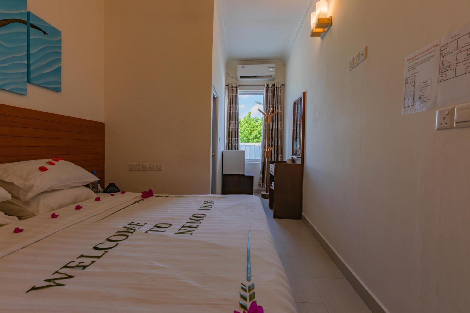 Nemo Inn Omadhoo Extérieur photo