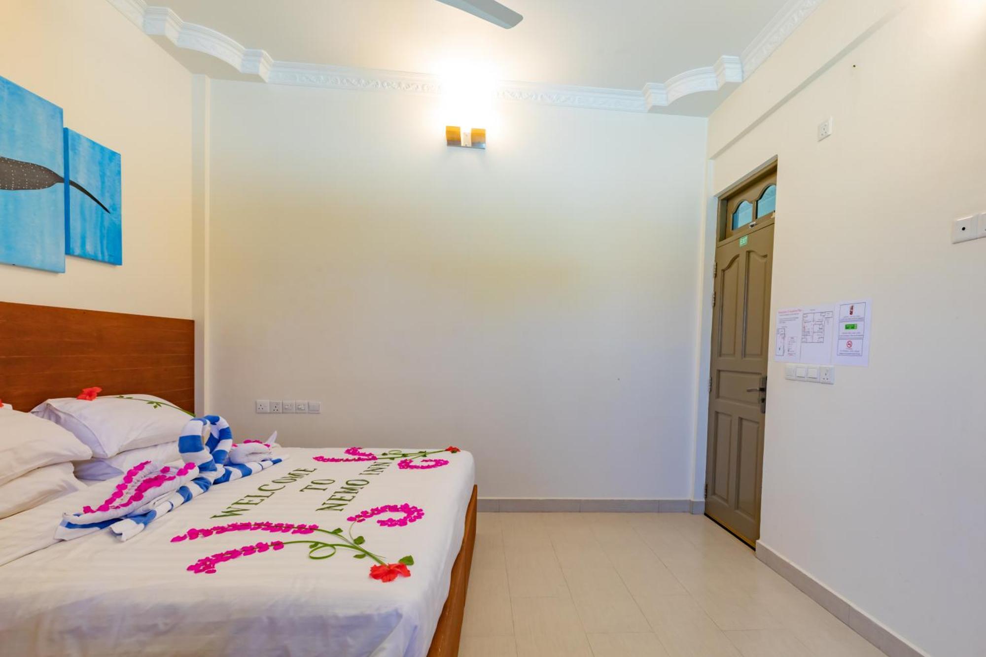 Nemo Inn Omadhoo Extérieur photo