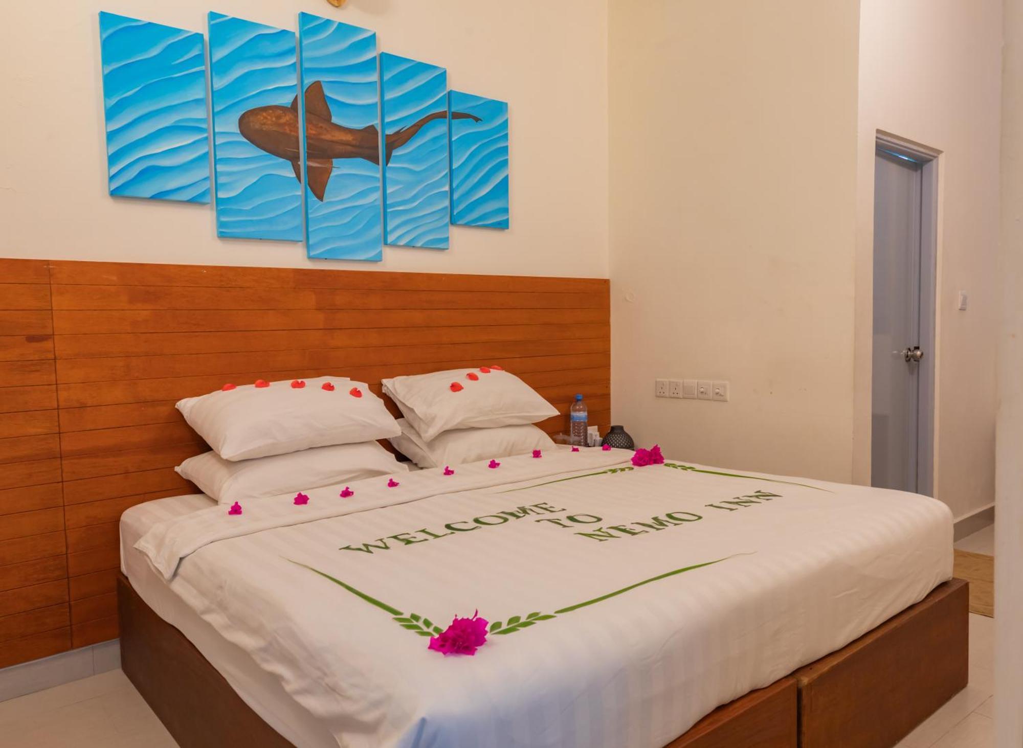 Nemo Inn Omadhoo Extérieur photo